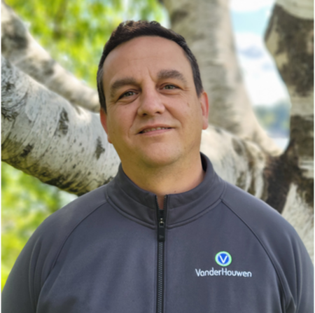 Headshot image of Andrew Owen from VanderHouwen